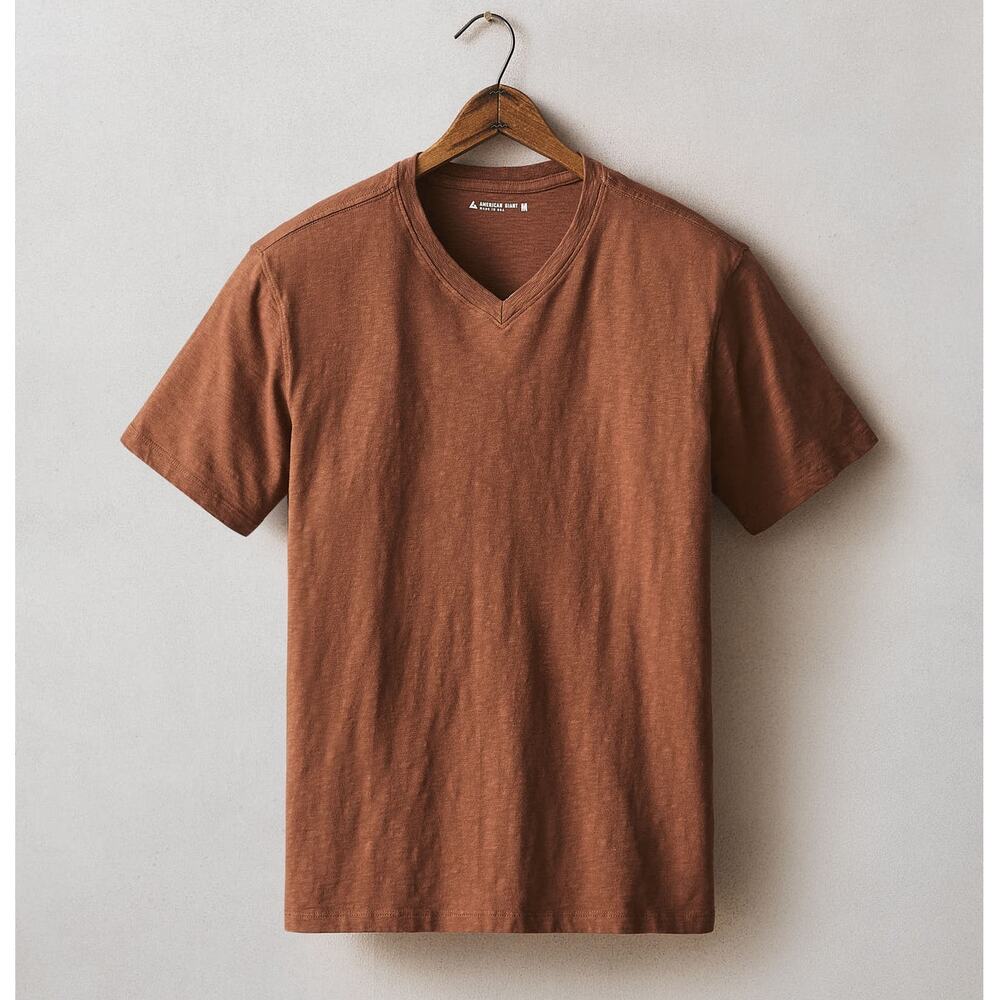 American Giant Men's Premium Slub V-Neck Tee Cambridge Brown Size Medium NWOT